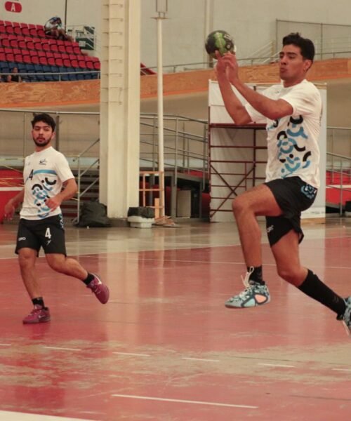 Dos jugadores queretanos de Handball convocados a la selección mexicana